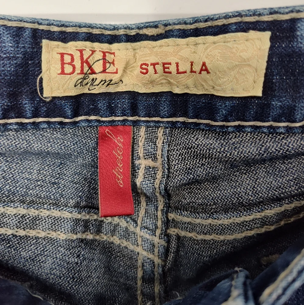 BKE Women's Boot Cut Jeans - Classic Blue Low Rise Size 28x35 1/2 - Picture 6 of 6